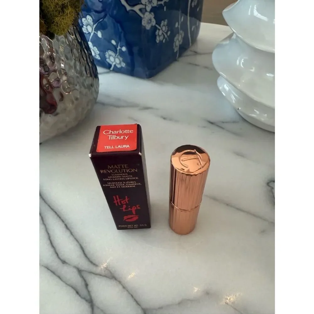 Charlotte Tilbury HOT LIPS in CARINA'S LOVE